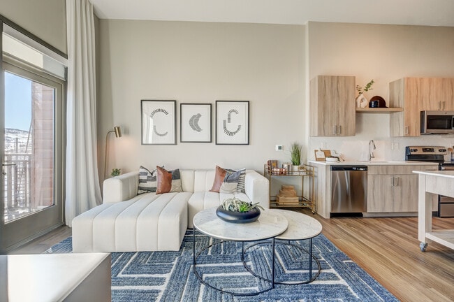 Building Photo - Novus