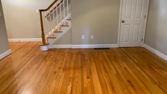 Building Photo - 500 Justin Dr