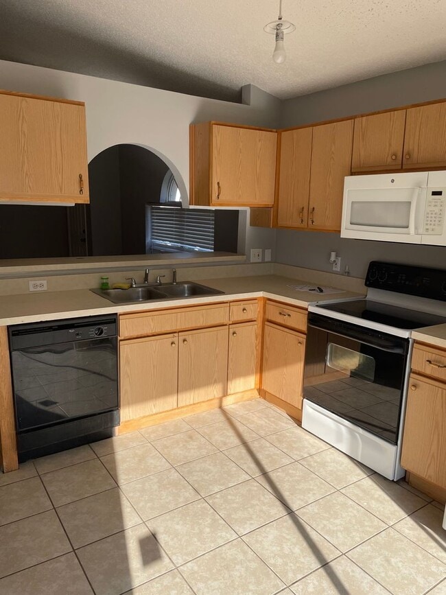 Building Photo - Quiet & Cozy Wesley Chapel Home with Great Yard – $1,850/mo