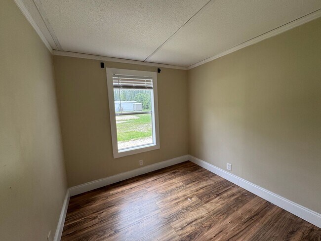 Building Photo - 154 NW Alpata Ct