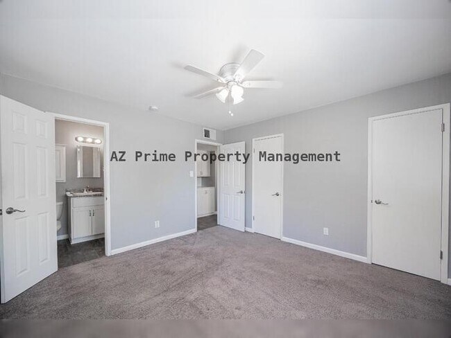Building Photo - 6521 N 19th Dr