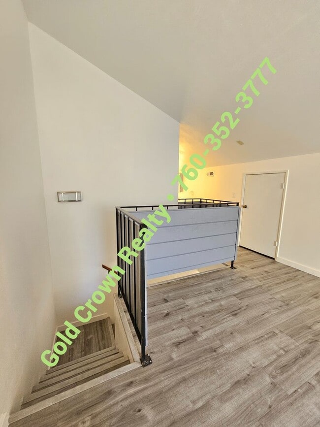 Building Photo - Condo for Rent in Gated Community