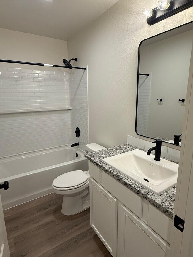 Building Photo - 6309 Poppy Dr