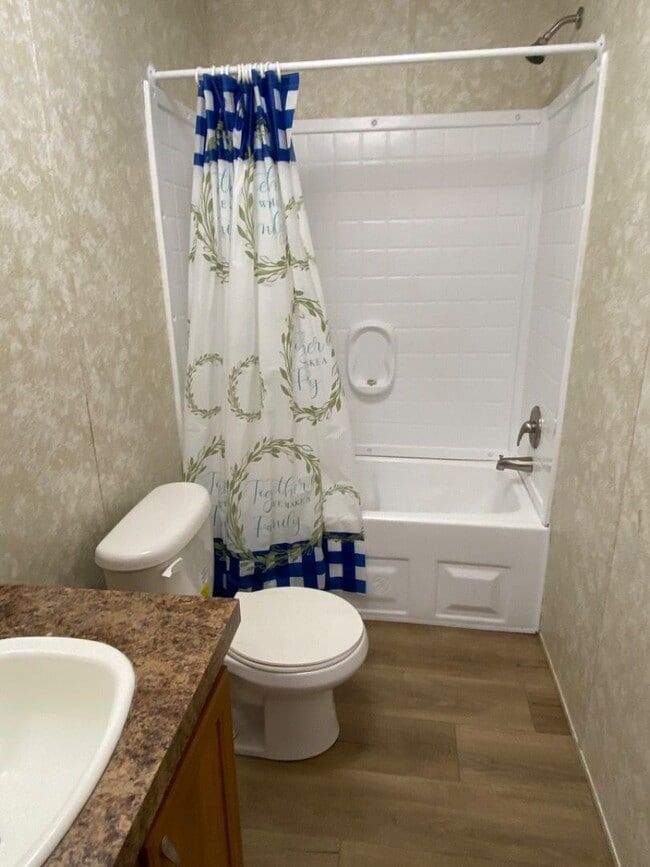 Building Photo - Newer 3 bedroom, 2 bath manufactured home ...