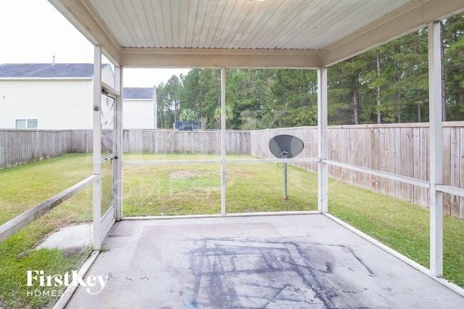 Building Photo - 283 Cameron St