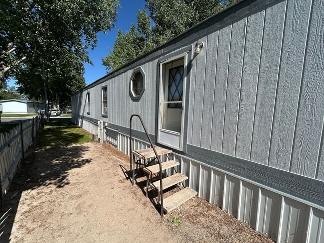 Building Photo - 3 Bed 2 Bath Mobile Home with Fenced Yard and Storage Shed