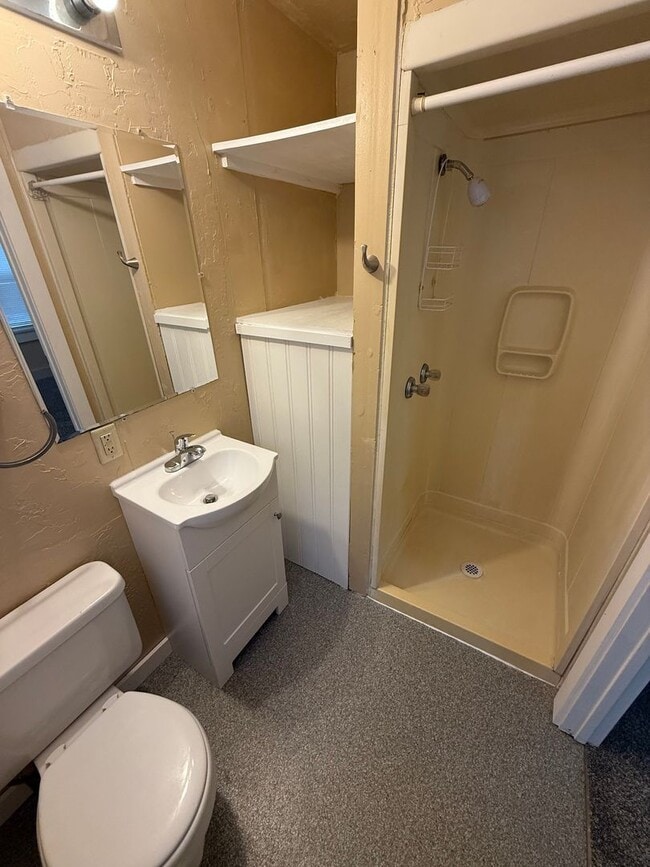 Building Photo - Sweet, Stylish and functional 1 bedroom cottage in Norman, all new inside and squeaky clean!  Rea...