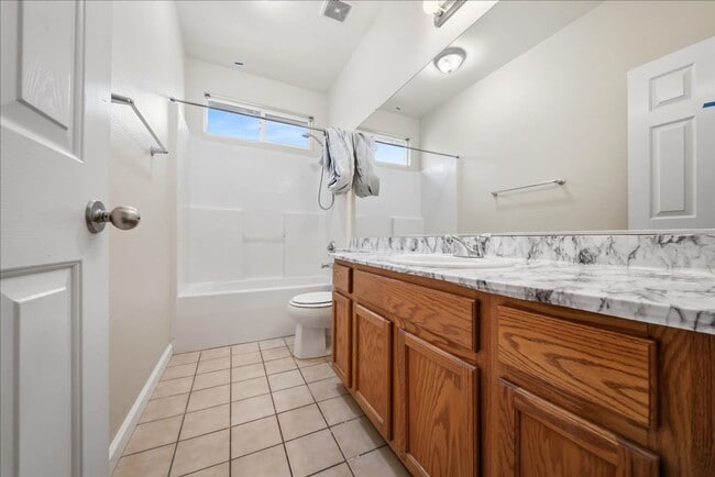 Building Photo - 9615 Harvest View Way