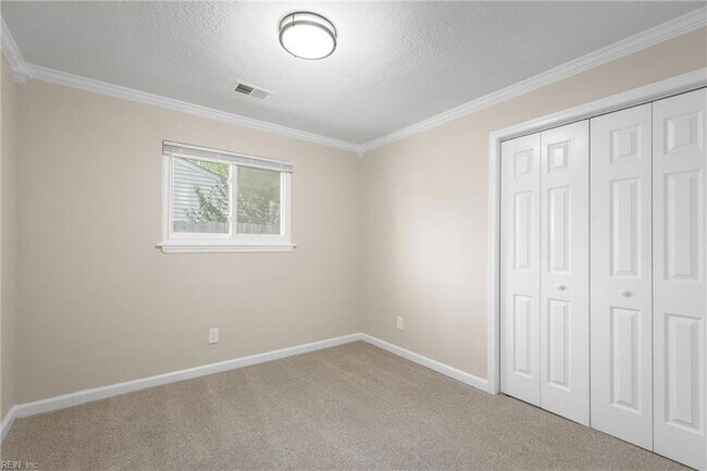 Building Photo - 408 Lineberry Rd