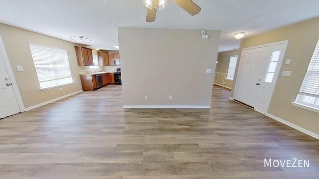 Building Photo - 13531 Willow Falls Rd