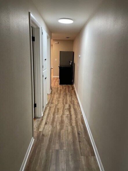 Building Photo - 415 Algoma St