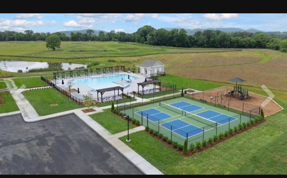 Building Photo - 8089 Atlee Ct