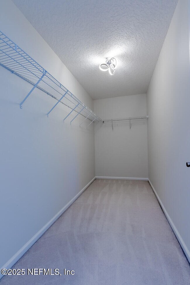 Building Photo - 6332 Endelstow Ln