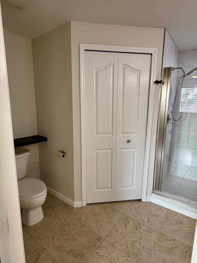 Building Photo - 12965 Positano Cir