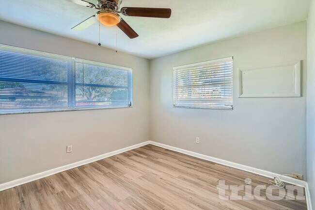 Building Photo - 3696 Dogwood Ave