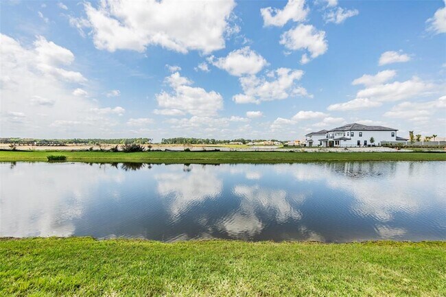 Building Photo - 2305 Alee Ln
