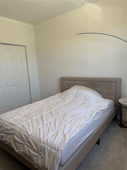 Building Photo - 16220 SW 288th Ter