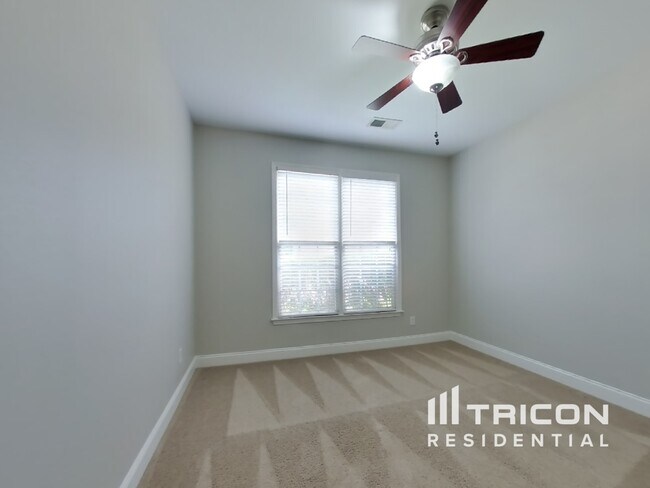 Building Photo - 46 Coopers Glen Dr SW