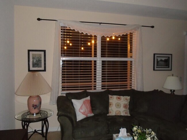 Building Photo - 16114 Via Solera Cir