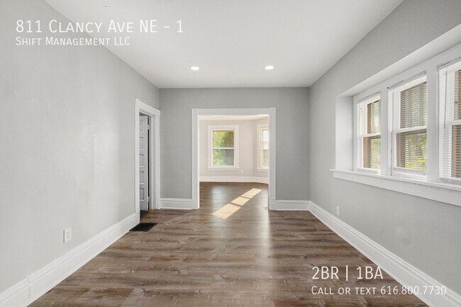 Building Photo - 811 Clancy Ave NE