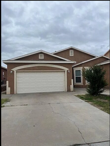 Primary Photo - 1188 Gunsight Peak Dr