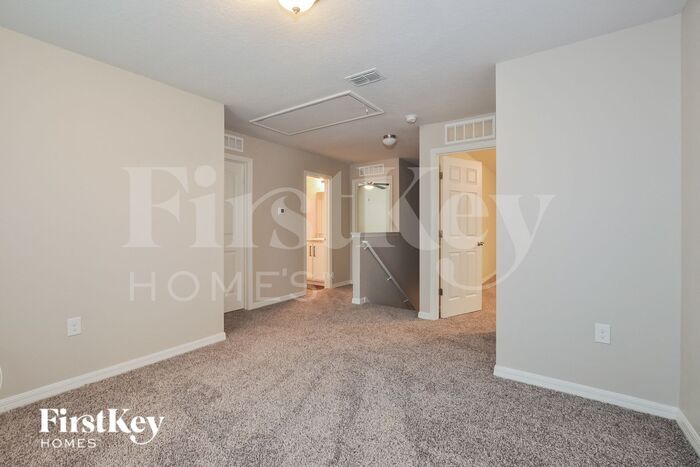 Building Photo - 111 Pine Cir Dr