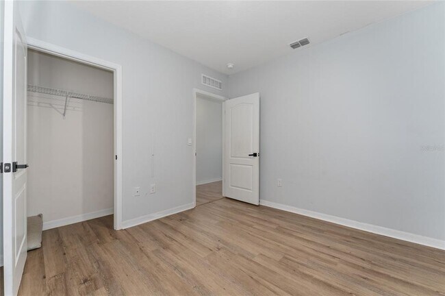 Building Photo - 1982 King Ranch St