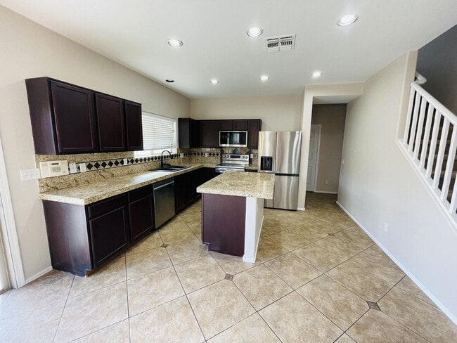 Building Photo - 45811 W Amsterdam Rd