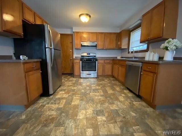 Building Photo - 5846 Sheridan Dr