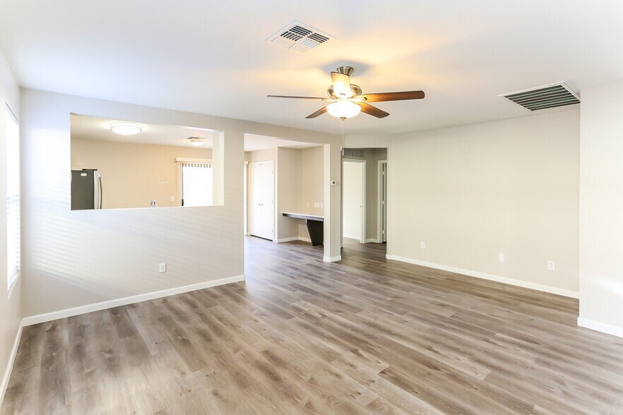 Building Photo - 2519 W Romley Rd