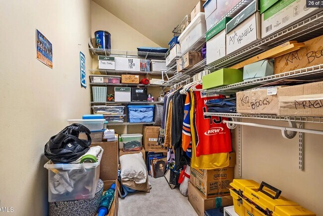 Building Photo - Beautiful & Spacious 3 Bedroom 3 Baths