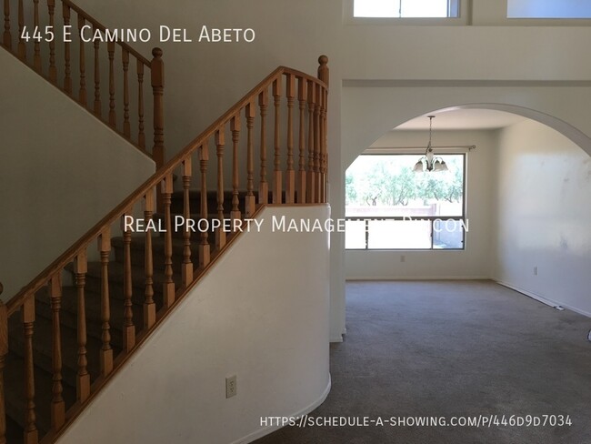 Building Photo - Luxury Living 4bd/2.5 bath in Rancho Sahua...