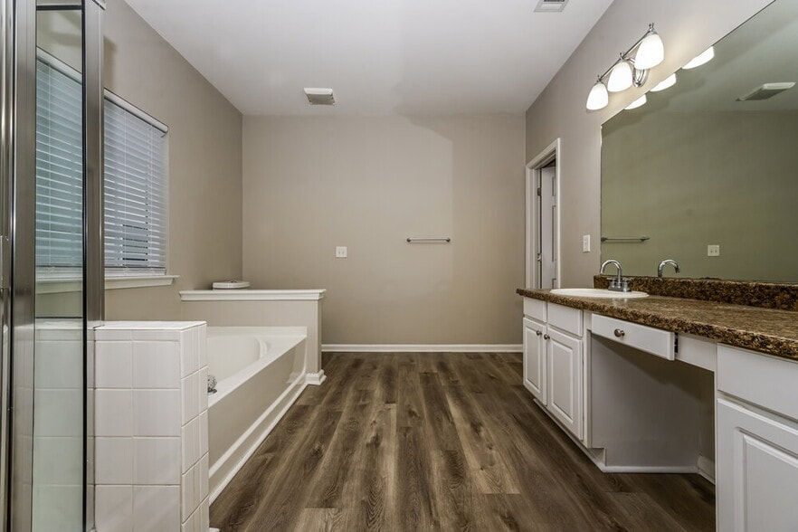 Building Photo - 1281 Winwood Dr