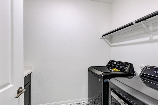 Building Photo - 5029 Carsoli Ln