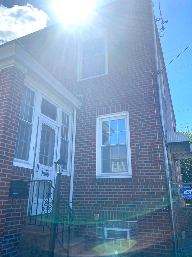 Building Photo - 5817 Keystone St