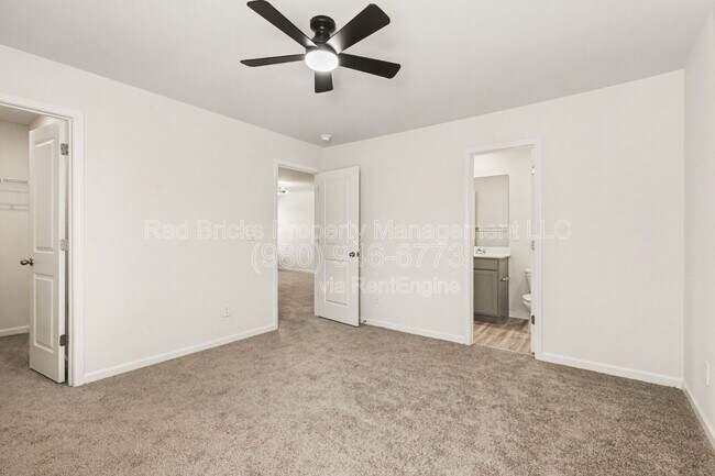 Building Photo - 1362 Secrest Cmns Dr