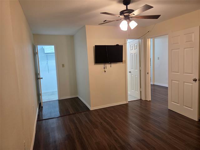 Building Photo - 452 Leisure Ln