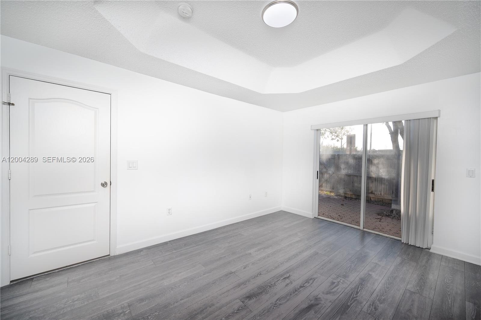 Building Photo - 5000 NW 116th Ct