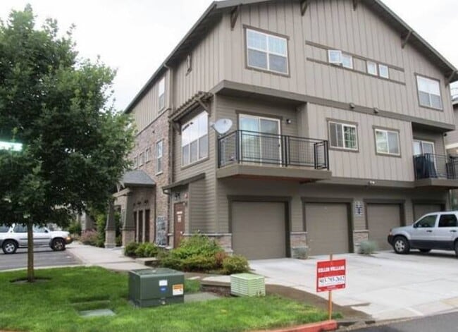Primary Photo - 635 NE Garswood Ln