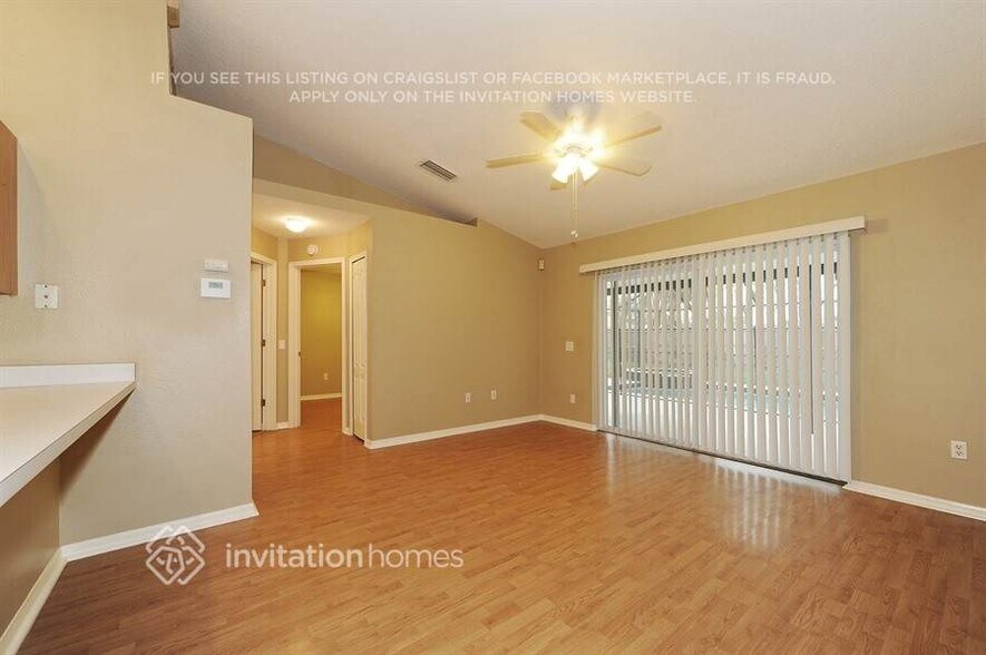 Building Photo - 3049 Castle Rock Cir