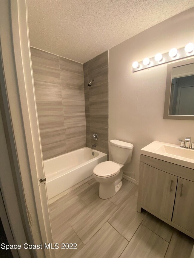 Building Photo - 225 S Tropical Trail