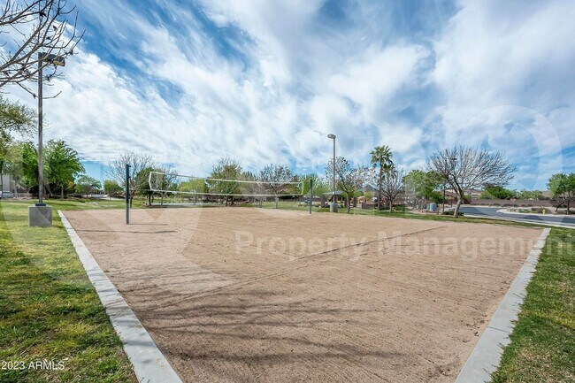 Building Photo - 41582 N Willow Ct