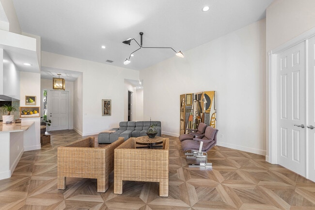 Building Photo - 8308 Rosalie Ln