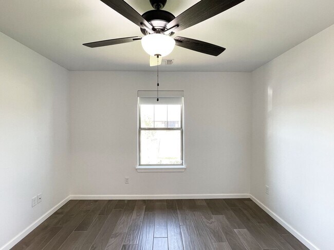 Building Photo - 3424 NW 159th Terrace
