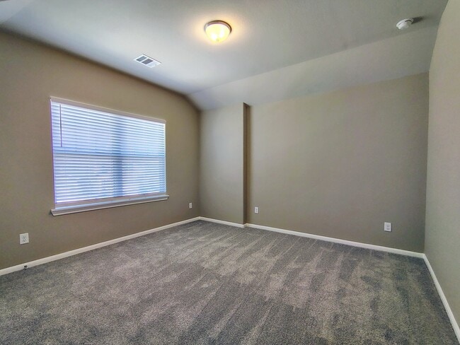 Building Photo - 2307 Sweet Bay Dr