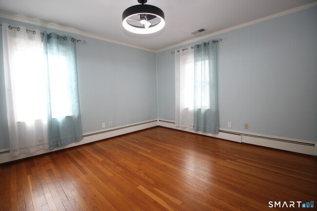 Building Photo - 76 Elliott Rd