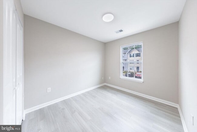 Building Photo - 344 Moseby Ct