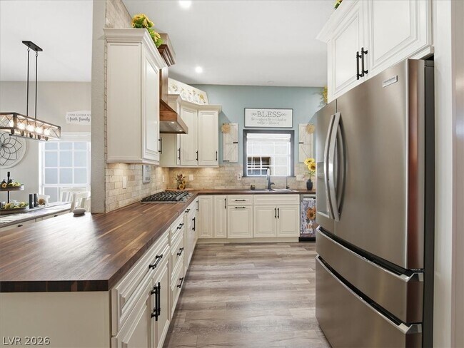 Building Photo - 4904 Winterset Dr