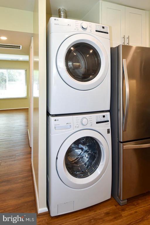 Building Photo - 1809 Westwind Way