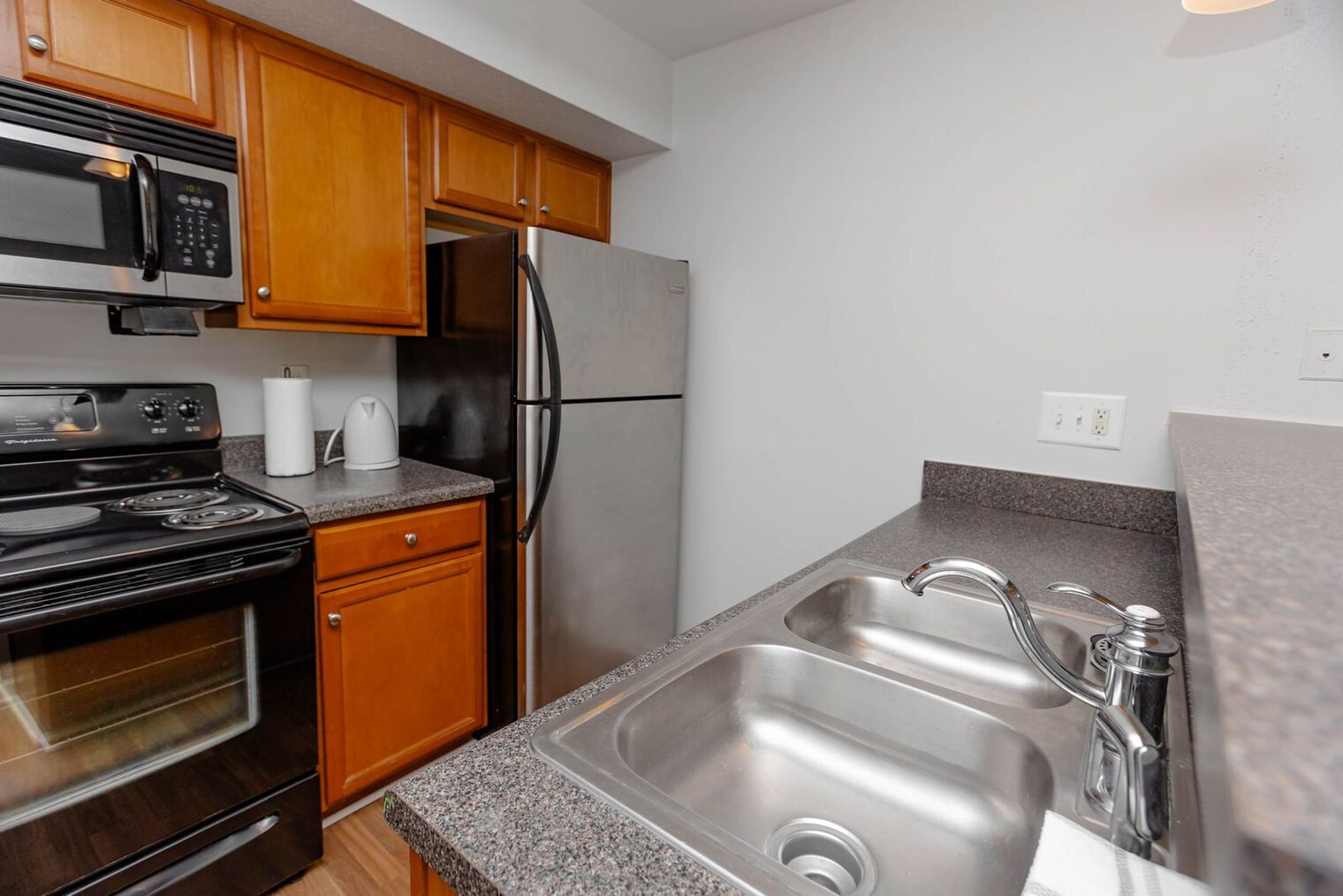 Building Photo - 108 Garris Dr